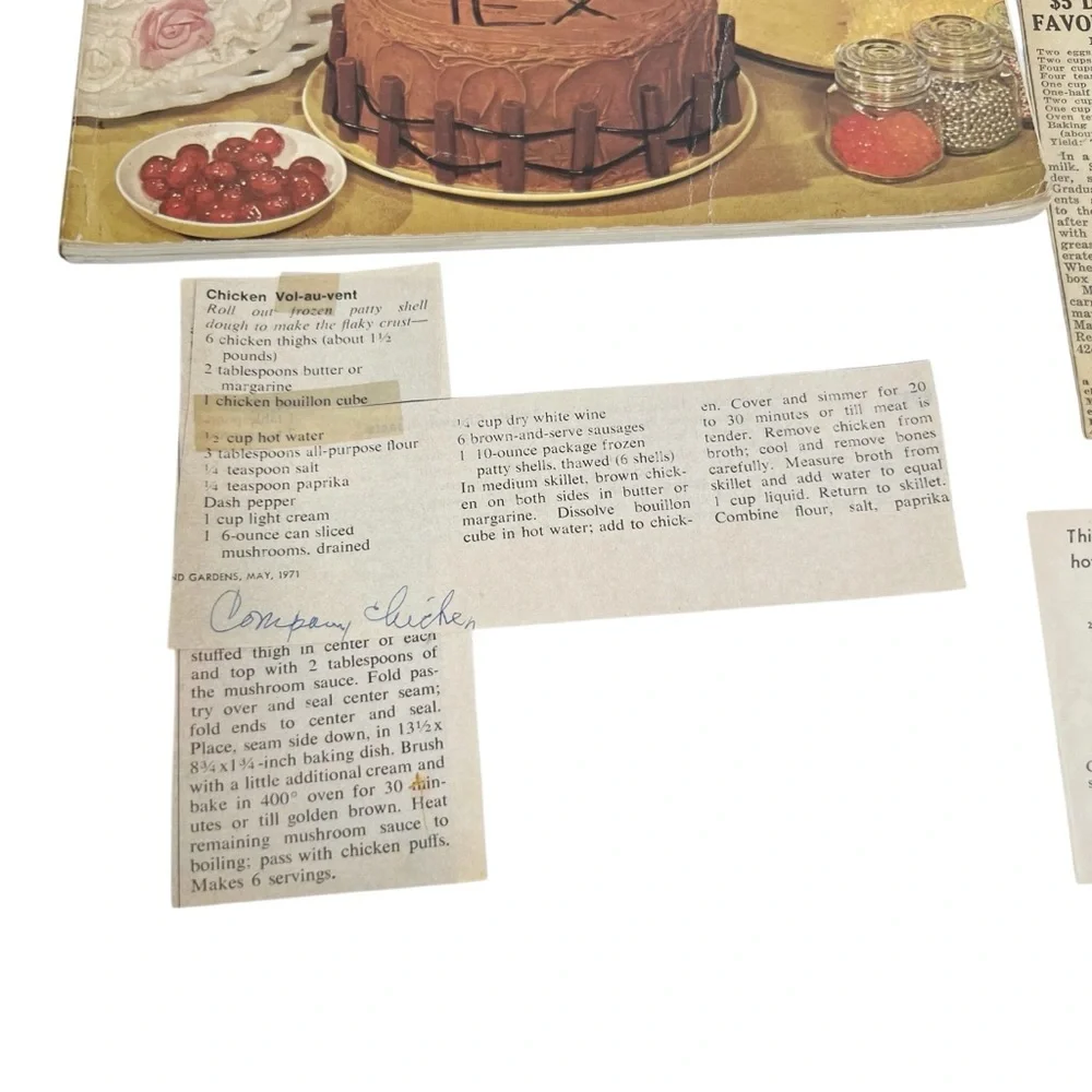 Lot Of 2 Betty Crocker Cook Book Pamphlets Bonus Recipes Cake Frosting Bisquick